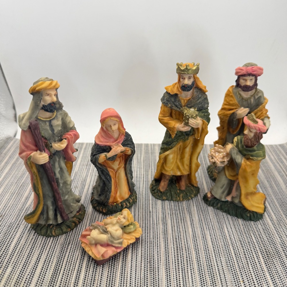 Vintage Cedar Creek Collection Nativity Set 6 Piece Resin Christmas Figurines